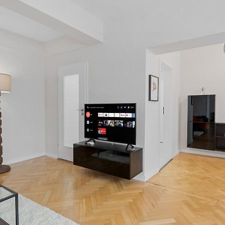 Rentforcomfort Coquette 1Bdr Calea Victoriei بوخارست المظهر الخارجي الصورة
