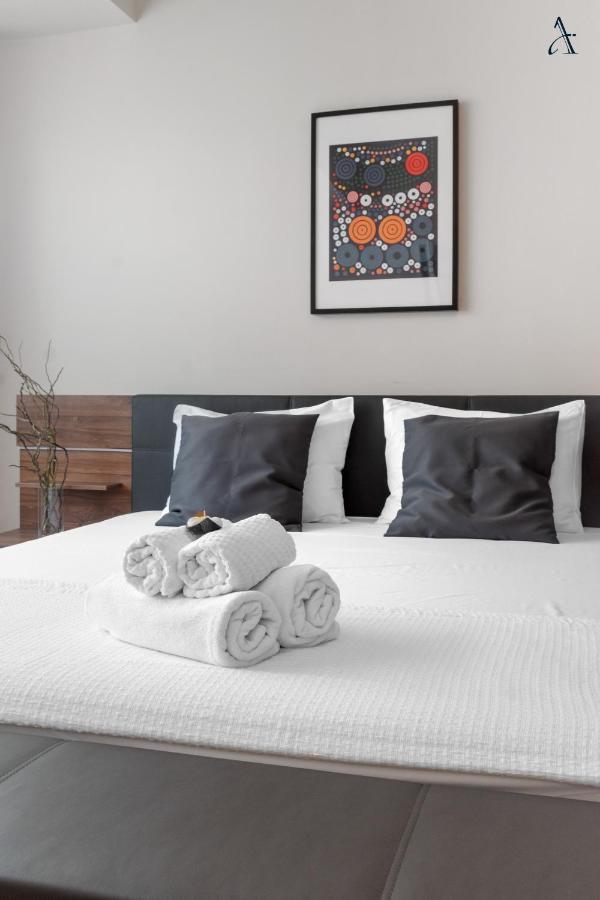 Rentforcomfort Coquette 1Bdr Calea Victoriei بوخارست المظهر الخارجي الصورة